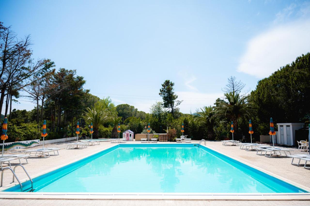 Glamping At Elba Lacona